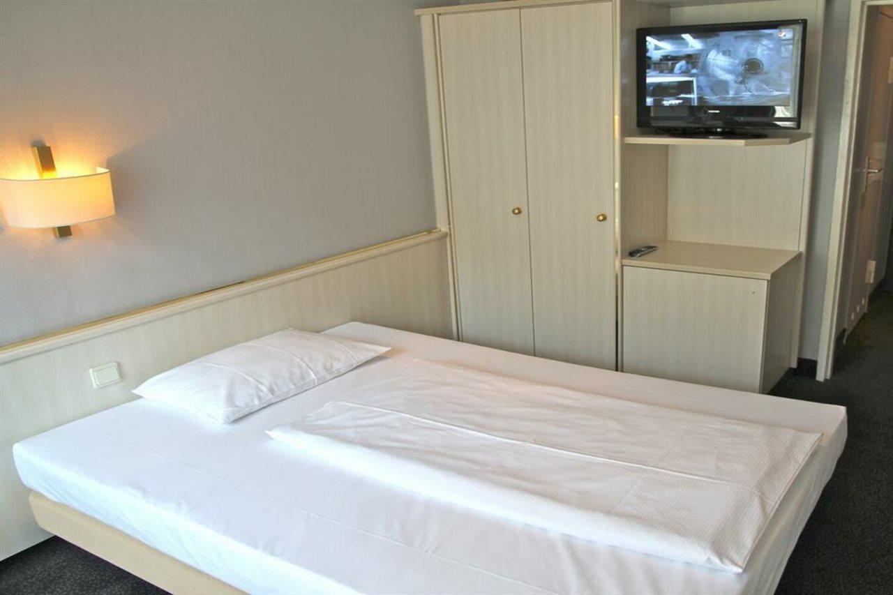 Berlin Plaza Hotel Am Kurfuerstendamm Luaran gambar