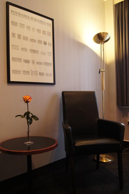 Berlin Plaza Hotel Am Kurfuerstendamm Bilik gambar