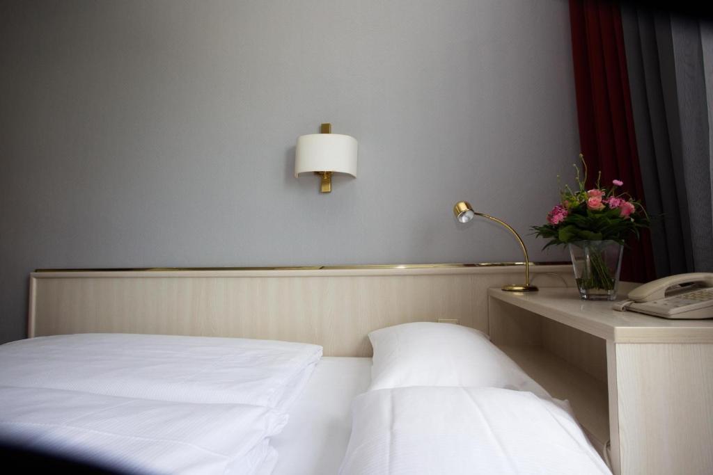 Berlin Plaza Hotel Am Kurfuerstendamm Bilik gambar