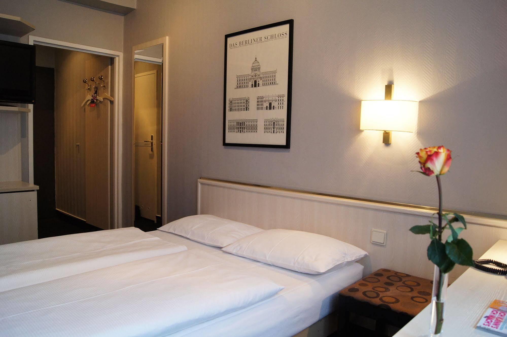 Berlin Plaza Hotel Am Kurfuerstendamm Luaran gambar