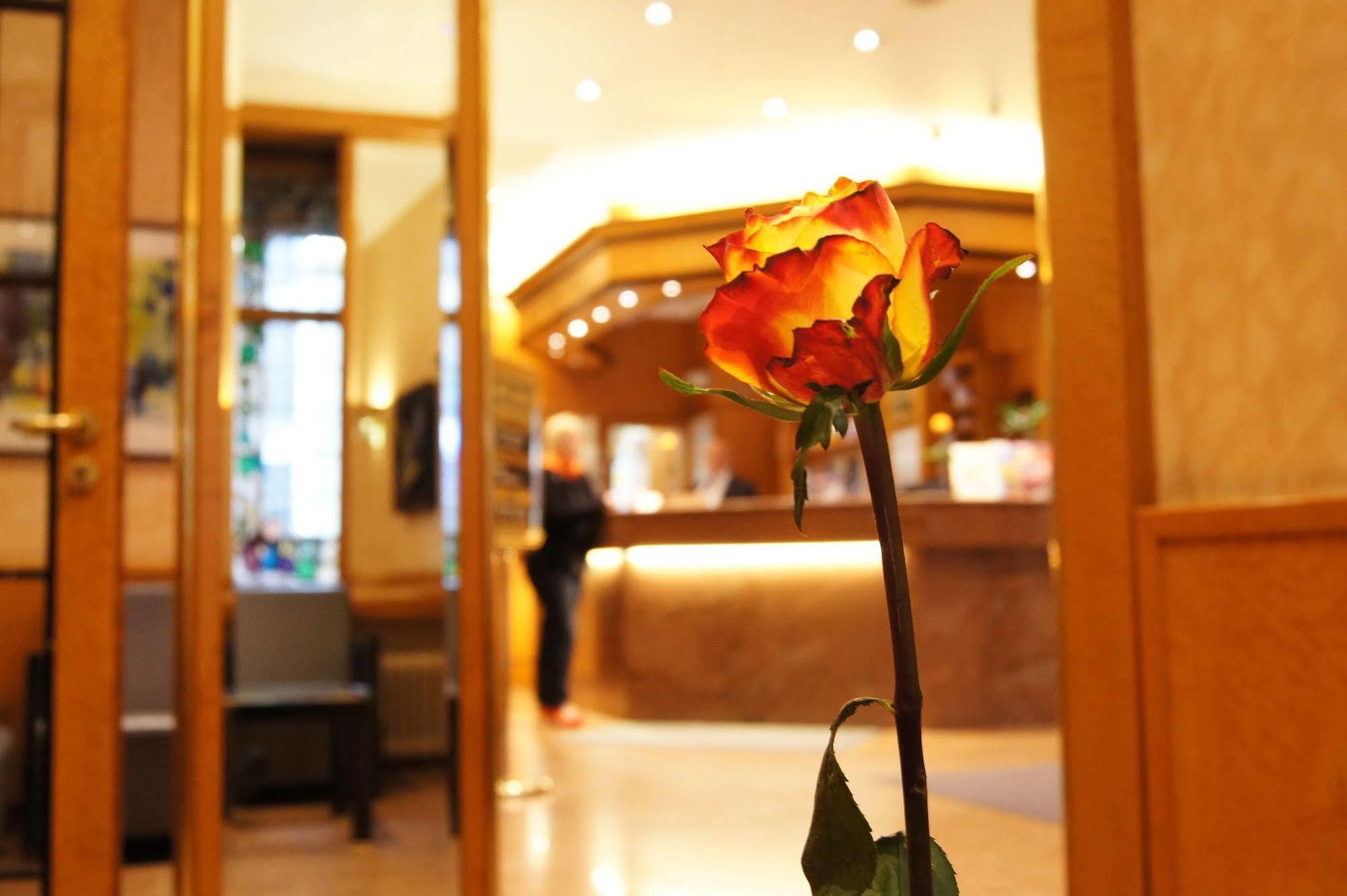 Berlin Plaza Hotel Am Kurfuerstendamm Luaran gambar