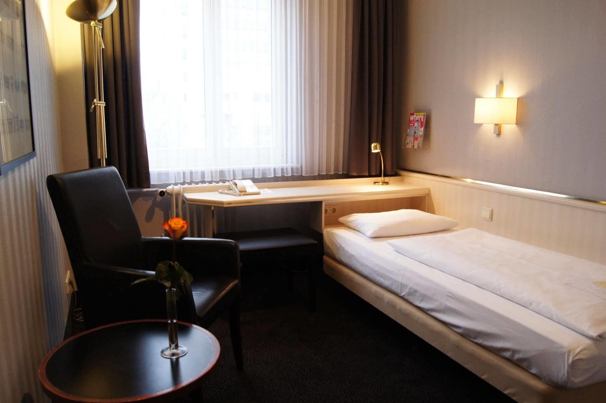 Berlin Plaza Hotel Am Kurfuerstendamm Luaran gambar